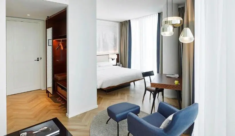 اتاق لوکس با تخت بزرگ, Andaz Vienna Am Belvedere, By Hyatt