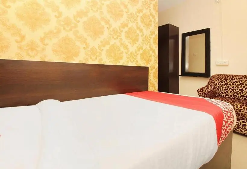 トリプルクラシックルーム, O Vasundhara Guest House Near Tankbund