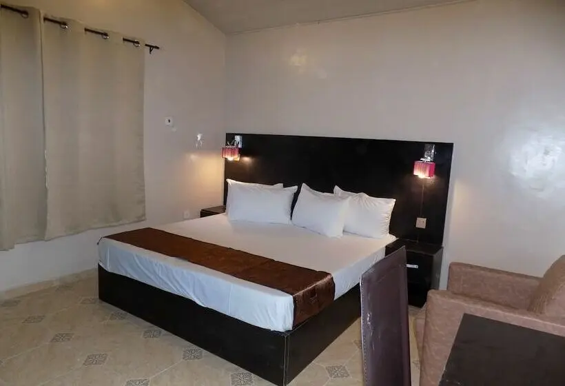 اتاق لوکس, Posh Apartments Business