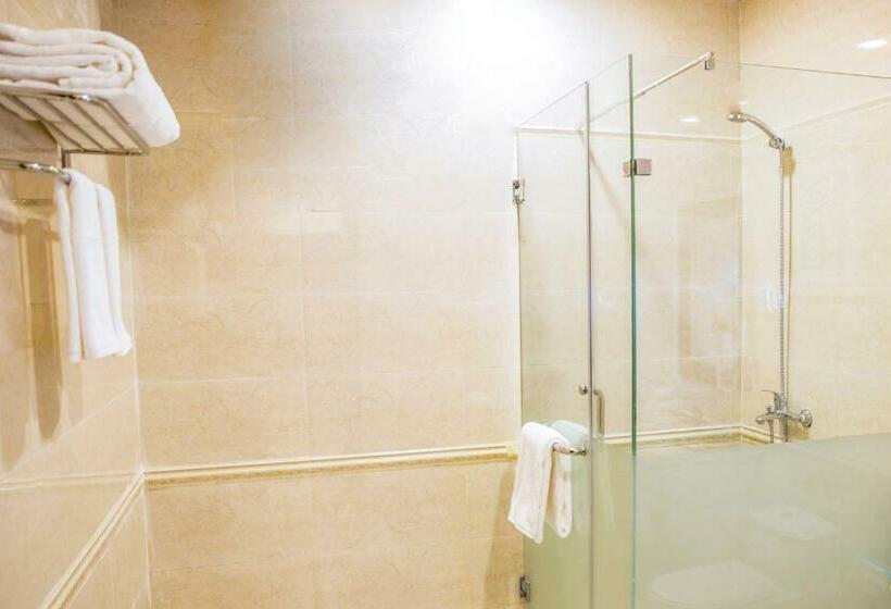 Suite Junior, Laten Suites Al Naseem