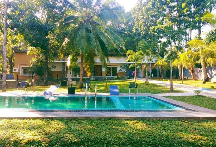 Номер Стандарт Трехместный, Temple Pond Villa Colombo