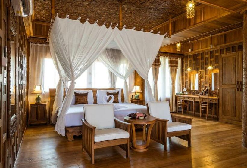 Люкс с Бассейном, Santhiya Phuket Natai Resort & Spa