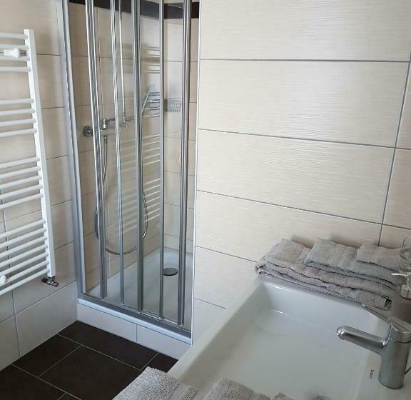 غرفة قياسية, Auberge De La Couronne