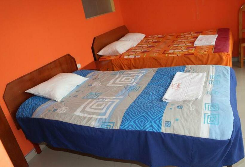 اتاق سوپریور با چشمانداز شهر, Asgaver