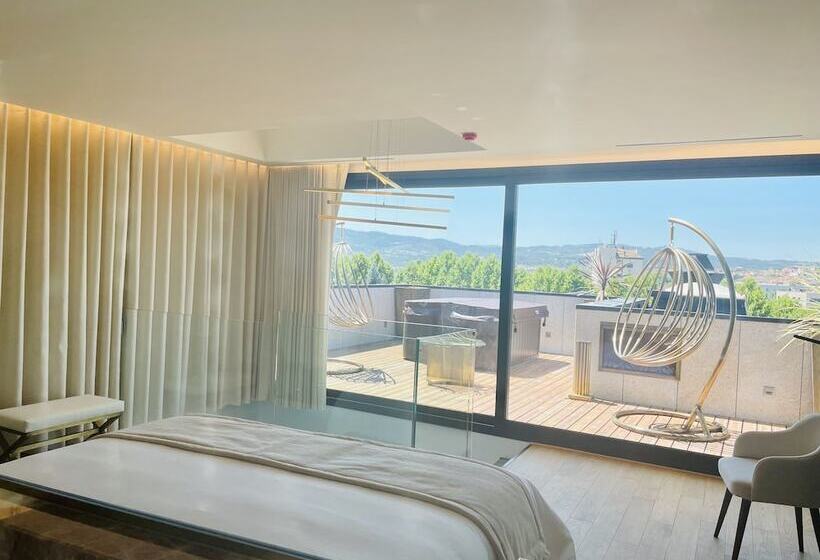 غرفة ديلوكس مطلة على الجبل, Castelo