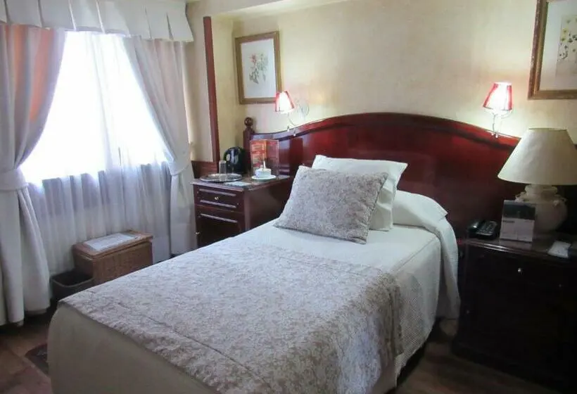 Standard Single Room, Ciudad De Vitoria