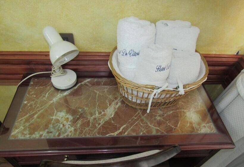 Standard Triple Room, Ciudad De Vitoria