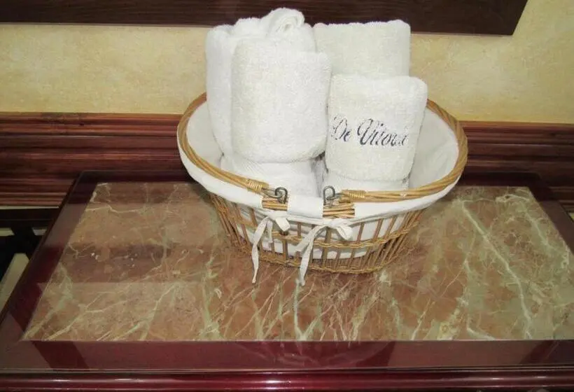 Standard Triple Room, Ciudad De Vitoria