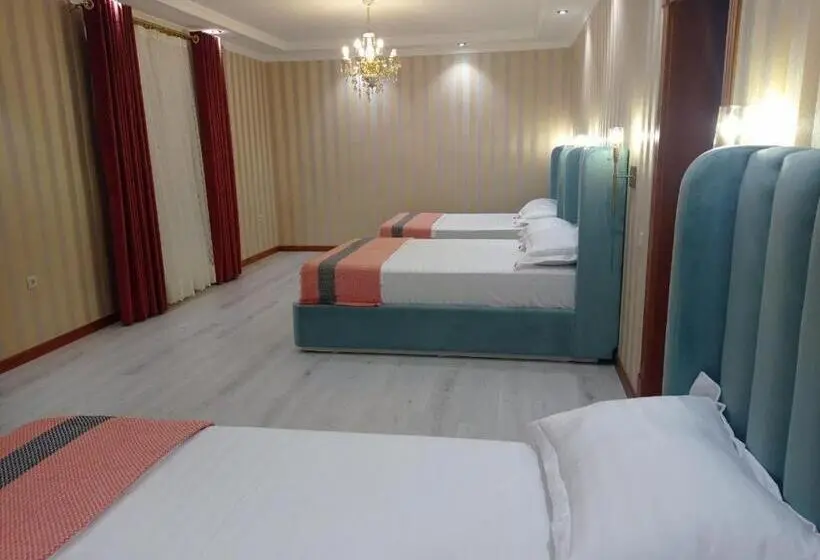 Deluxe Kolmen Hengen Huone, Comfortable Home Stay