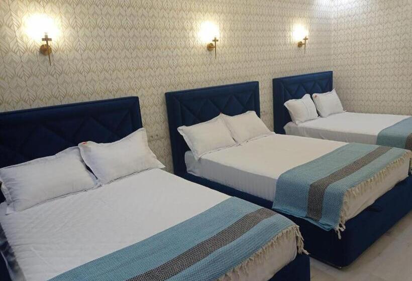 컴포트 트리플 룸, Comfortable Home Stay