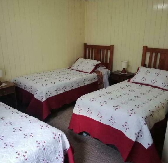 Номер Стандарт Трехместный, Hostal El Mirador 2