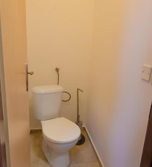 Standard Kolmen Hengen Huone, Penzion Hády