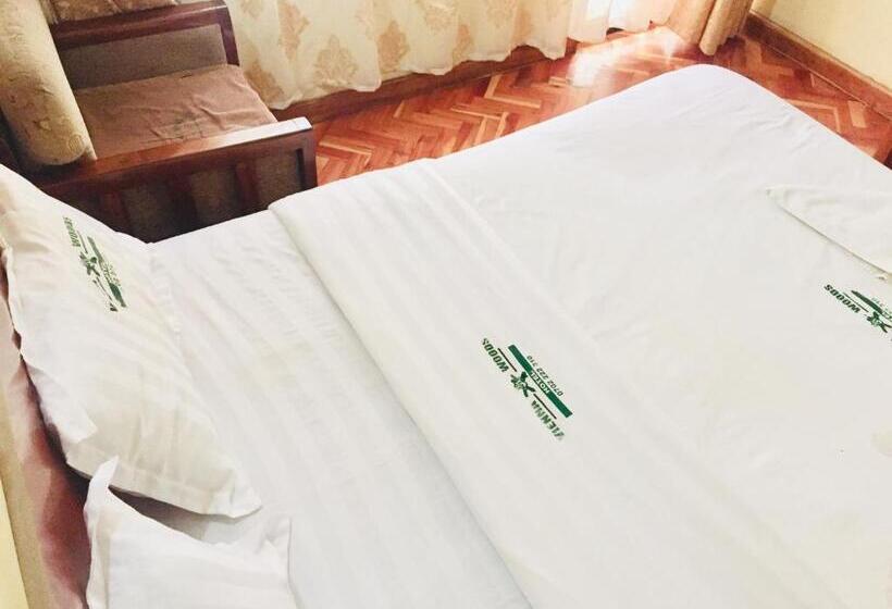 اتاق استاندارد یک نفره, Vienna Woods Hotel Nakuru