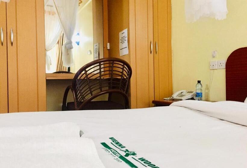 اتاق استاندارد یک نفره, Vienna Woods Hotel Nakuru