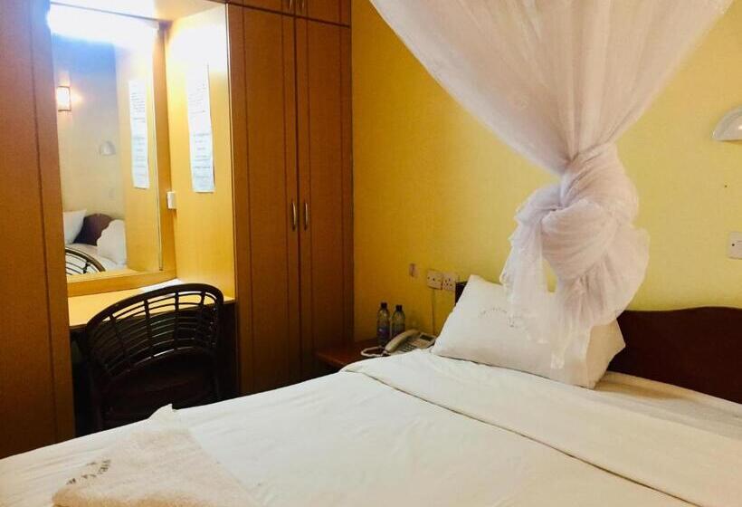 اتاق استاندارد, Vienna Woods Hotel Nakuru