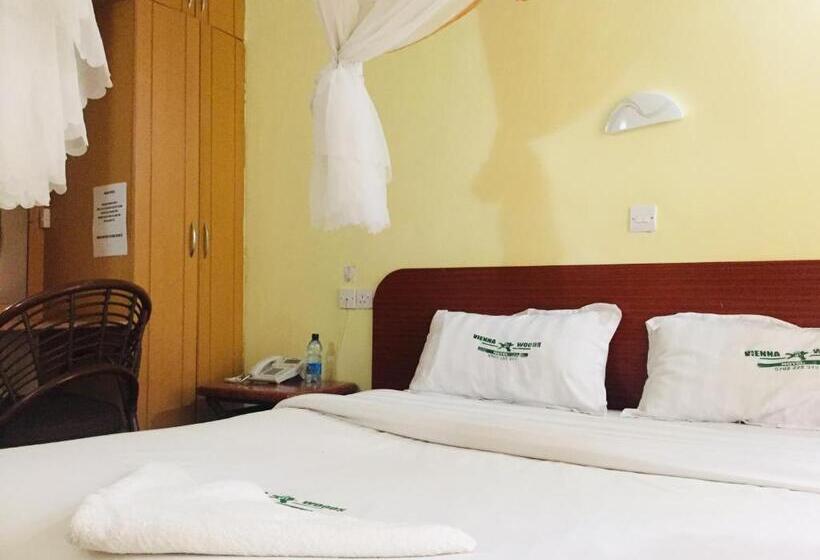 اتاق استاندارد یک نفره, Vienna Woods Hotel Nakuru