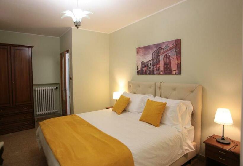 חדר דלוקס עם נוף להרים, Relais Del Borgo