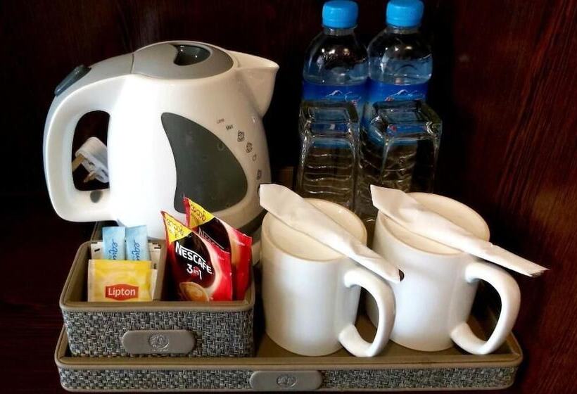 اتاق لوکس با چشم‌انداز دریا, The Village Resort