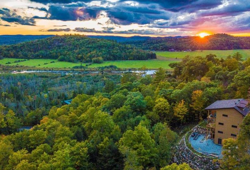 Номер Стандарт с Балконом, Le Bellevue Modern Lodge