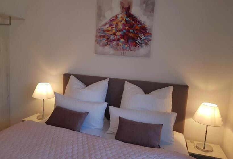 Quarto Estandar, Oberwaldhaus