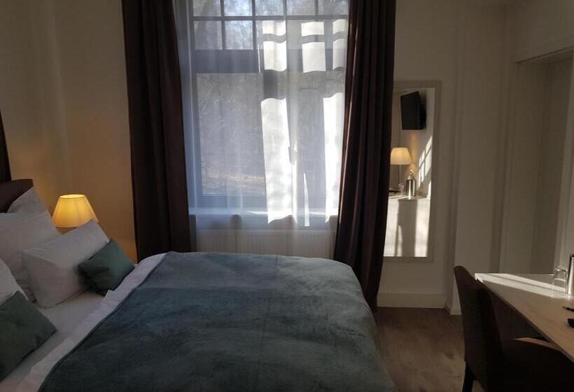 标准间, Oberwaldhaus