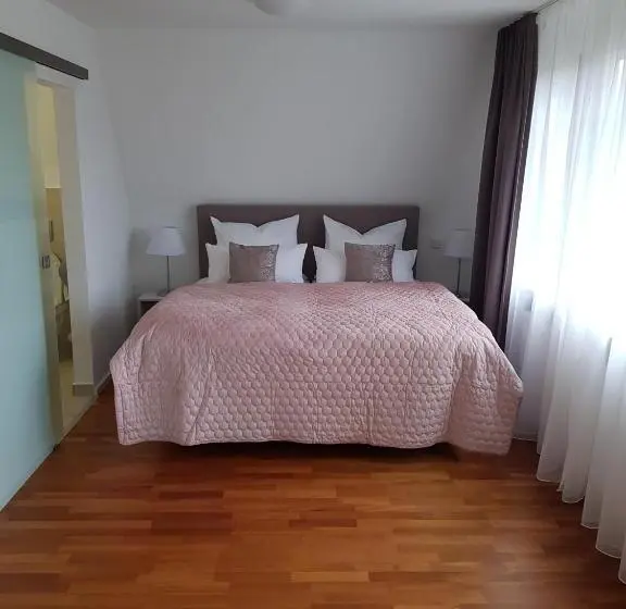 スイート, Oberwaldhaus