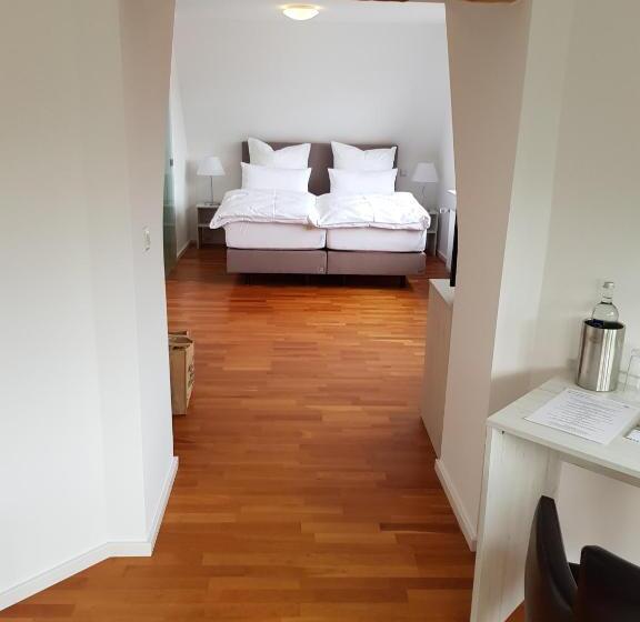 套房, Oberwaldhaus