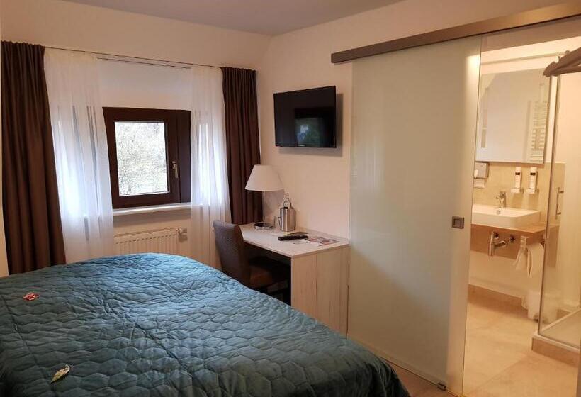 小型套房, Oberwaldhaus