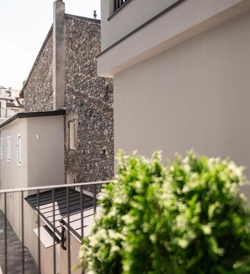 آپارتمان 1 خوابه با بالکن, Kuntino Suites