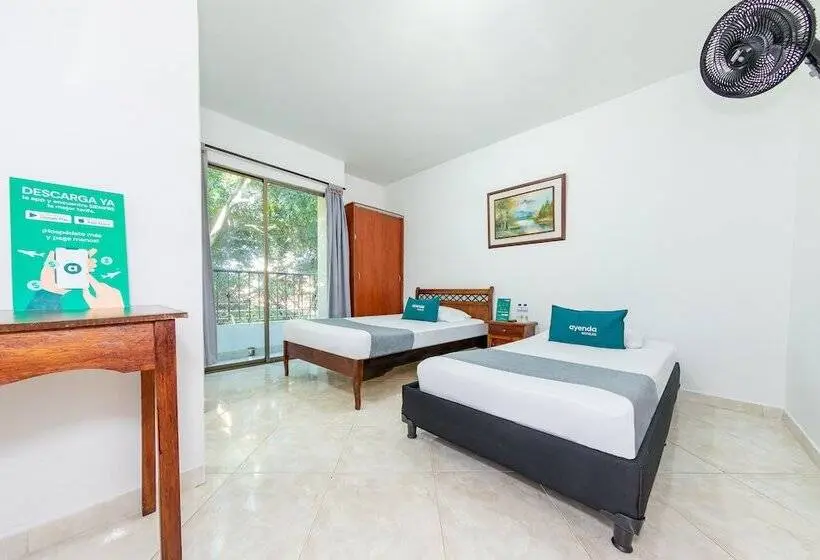 اتاق استاندارد, Ayenda 1228 Balcones De La 70
