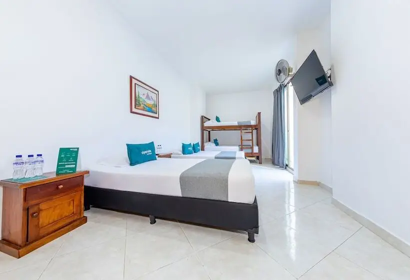 اتاق خانوادگی, Ayenda 1228 Balcones De La 70