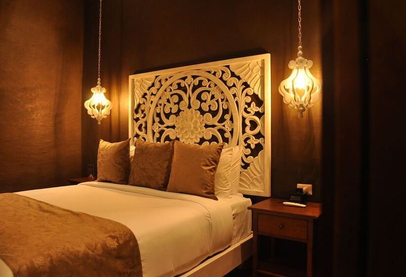 اتاق پرمیوم, Cruz Del Vado