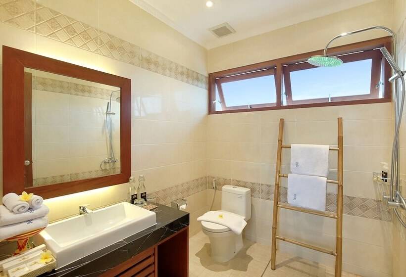 ویلای 3 خوابه, Kubu Gwk Resort