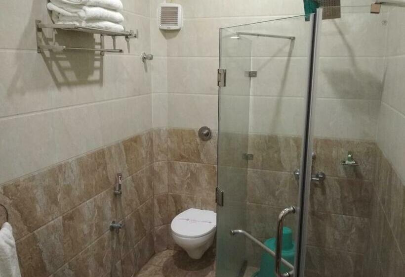 חדר דלוקס יחיד, Rb Grand Residency