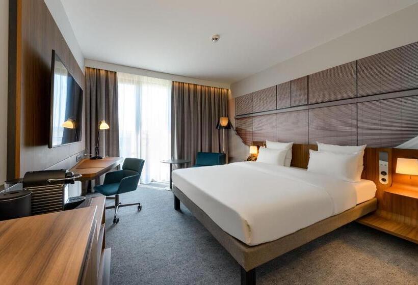 Номер Superior, Novotel Regensburg Zentrum