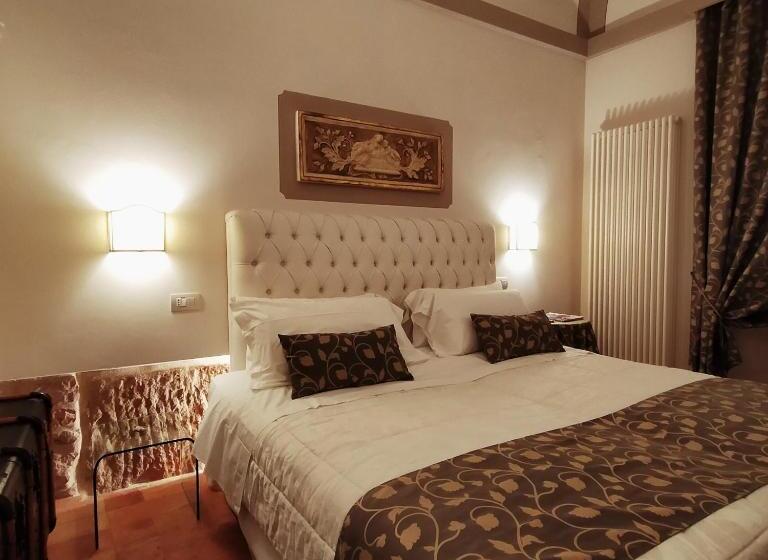 شقة غرفة واحدة, Case Brizi 10