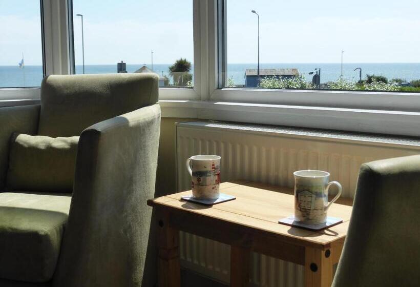 غرفة قياسية مطلّة علي البحر, Bay Court