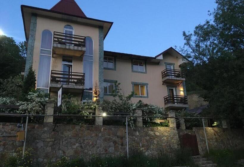 غرفة قياسية, Nran Hatik