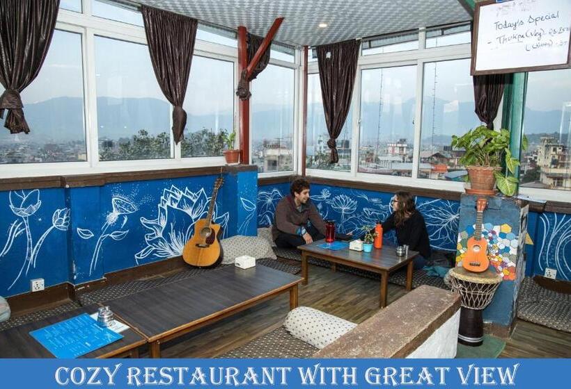 اتاق عادی, Planet Nomad Hostel