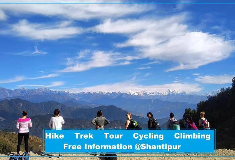 اتاق عادی, Planet Nomad Hostel