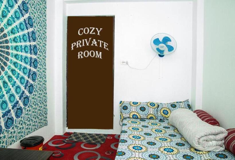 اتاق عادی, Planet Nomad Hostel