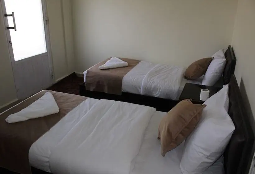اتاق استاندارد با سرویس بهداشتی مشترک, Alsultan Hostel
