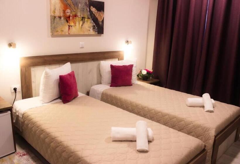 اتاق استاندارد, Boulevard Apartments