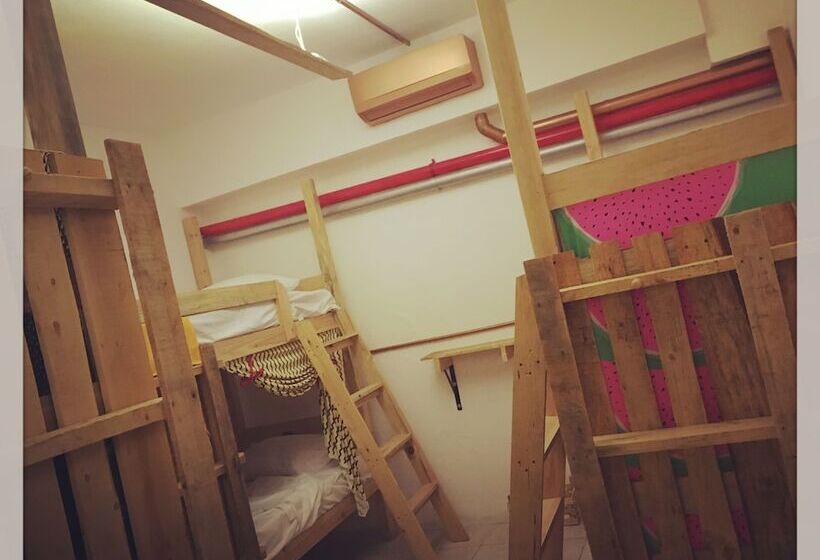 سرير فى غرفة مشتركه, Hostel Morenita Linda