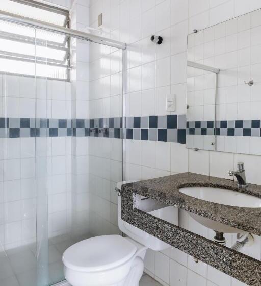 Quarto Estandar Individual, Líder