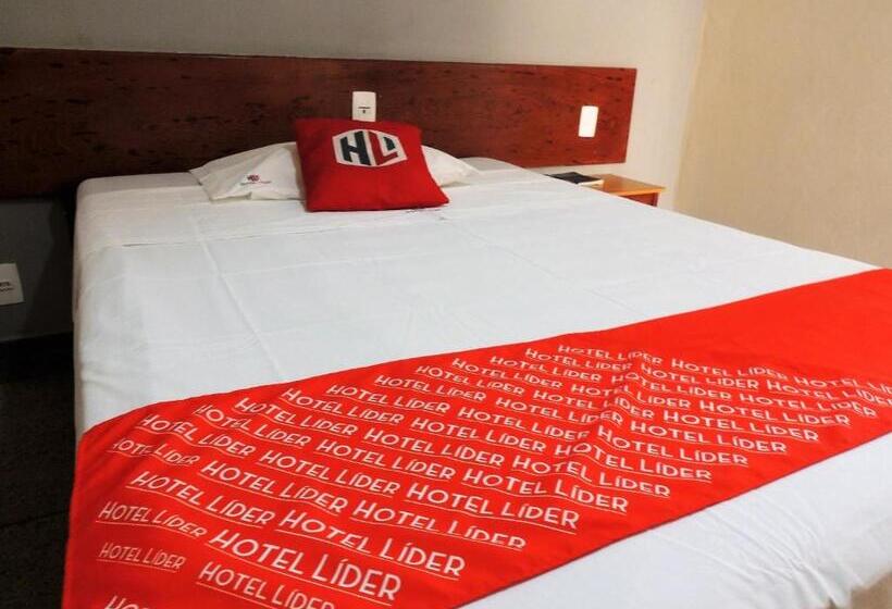 Quarto Estandar, Líder