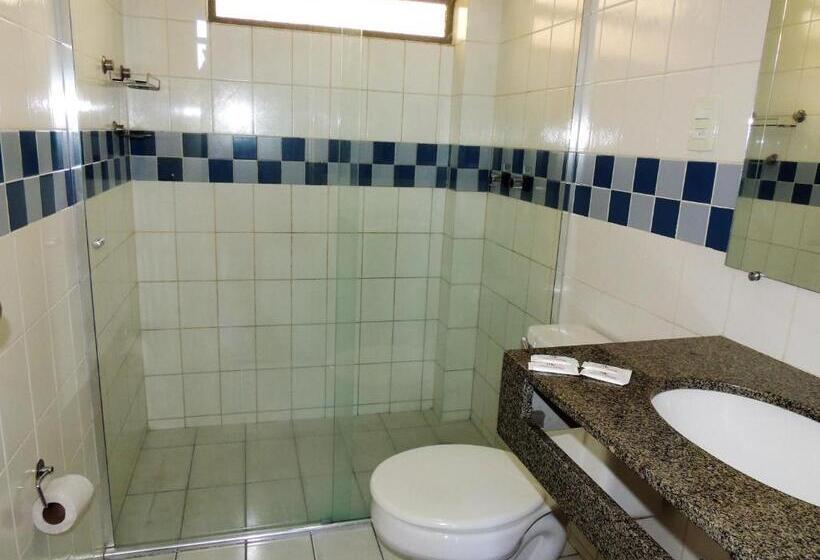 Quarto Triplo Estandar, Líder