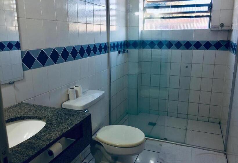 Quarto Triplo Estandar, Líder