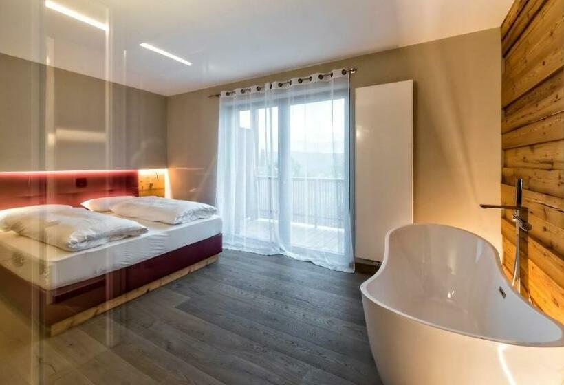 סוויטה עם מרפסת, Weingut Klosterhof