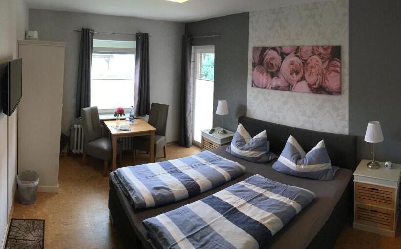 스탠다드 테라스 룸, Mertens